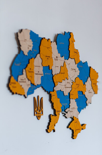 Мапа дерев'яна України Патріот, дизайн Simpl
